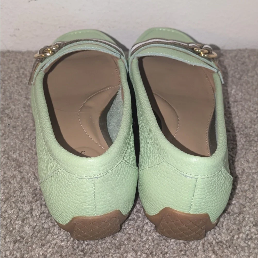 Talbots pebbled leather